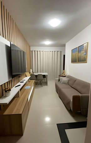 (208)Apt de luxo com varanda 2 quartos 1km do Mar